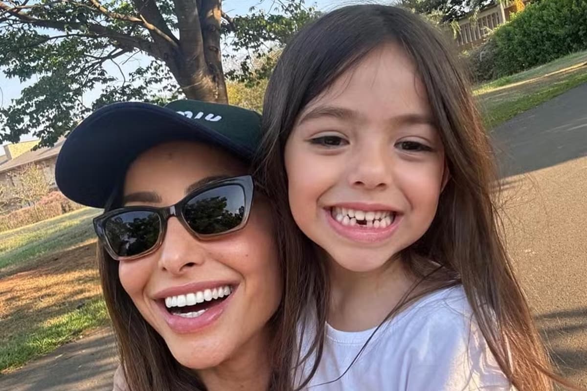 Sabrina Sato e sua filha Zoe Sato Nagle, “Ser mãe de menina hoje é viver com amor e medo.”
