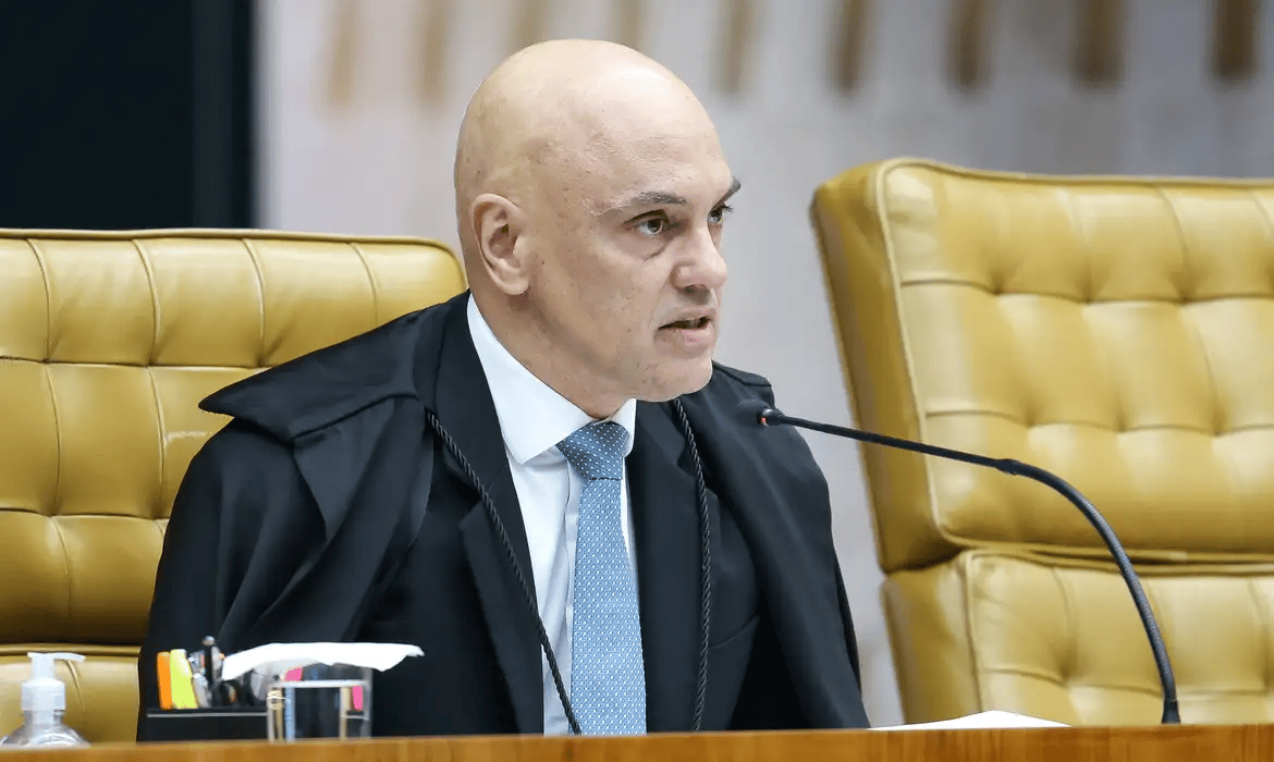 Eduardo Bolsonaro: Moraes determina mandado de prisão